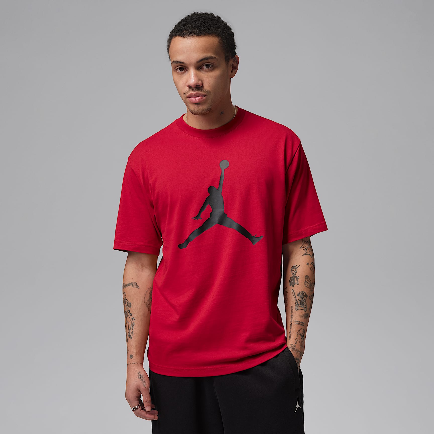 Jordan Men's T-Shirt. Nike LU